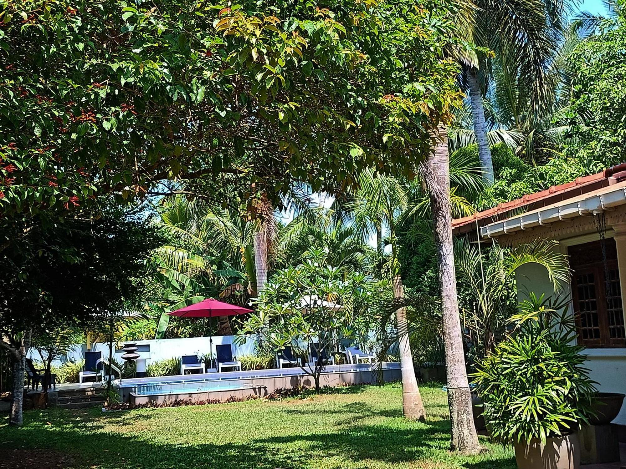 Hikka Villa Hikkaduwa Exterior photo